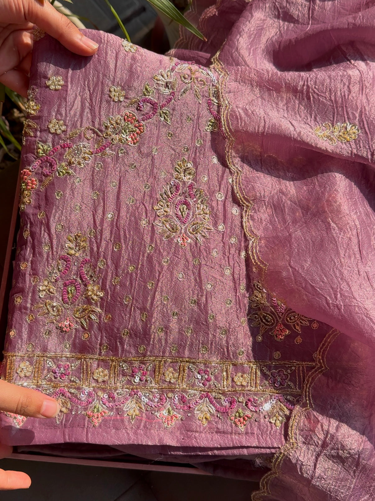 Luxurious Heeramandi suit