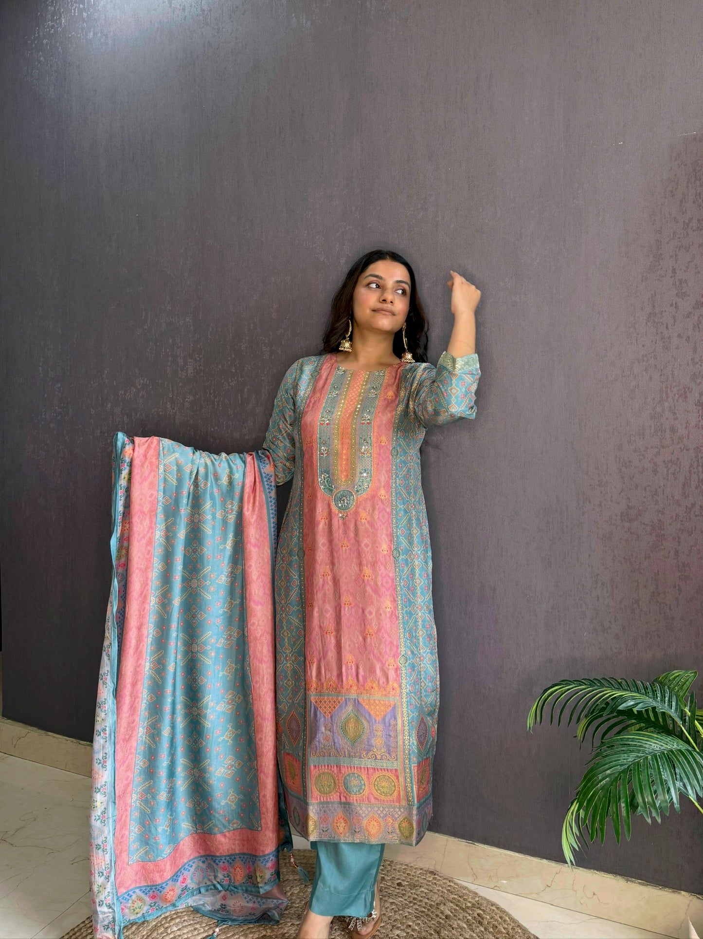 Meenakari Benarsi Handwork suit set