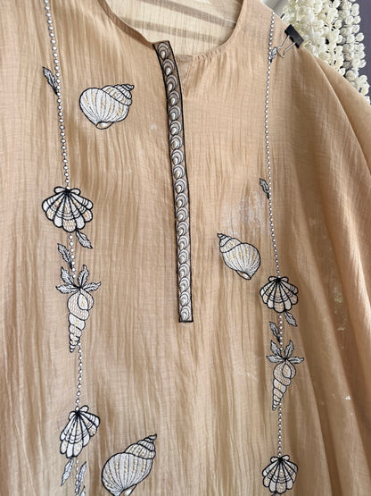 Luxurious Mul chanderi aqua shells suit