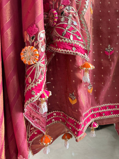 Luxurious Gotapatti Tissue silk suit