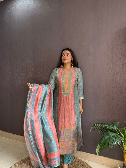 Meenakari Benarsi Handwork suit set