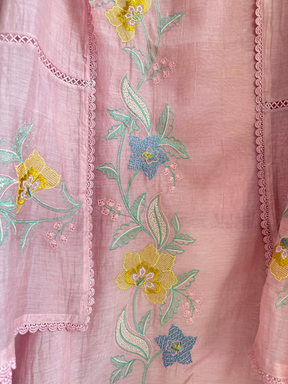 Luxurious Mul chanderi threadwork floral veil suit