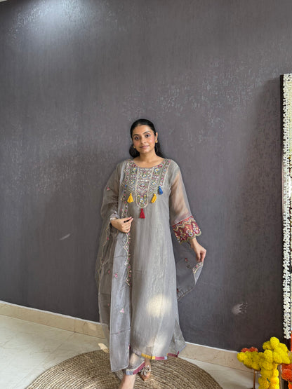 Tissue silk Handwork suit set