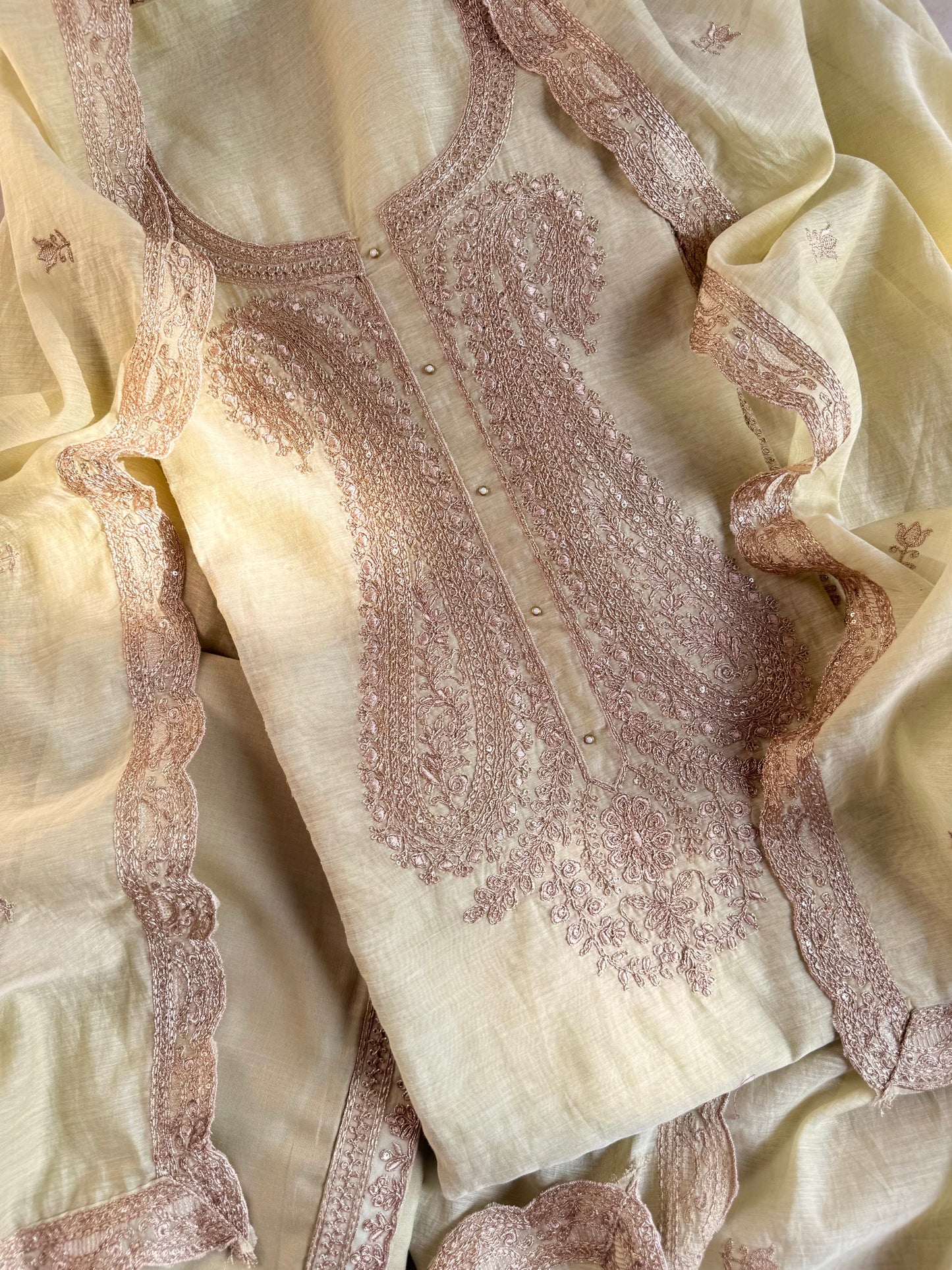 Luxurious Mul chanderi dori sitara suit