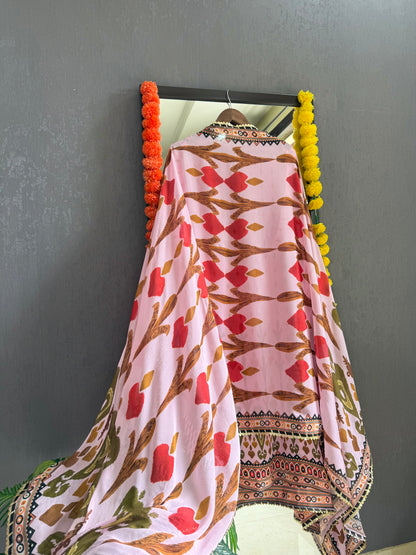 Pure crepe luxurious batik mirror suit