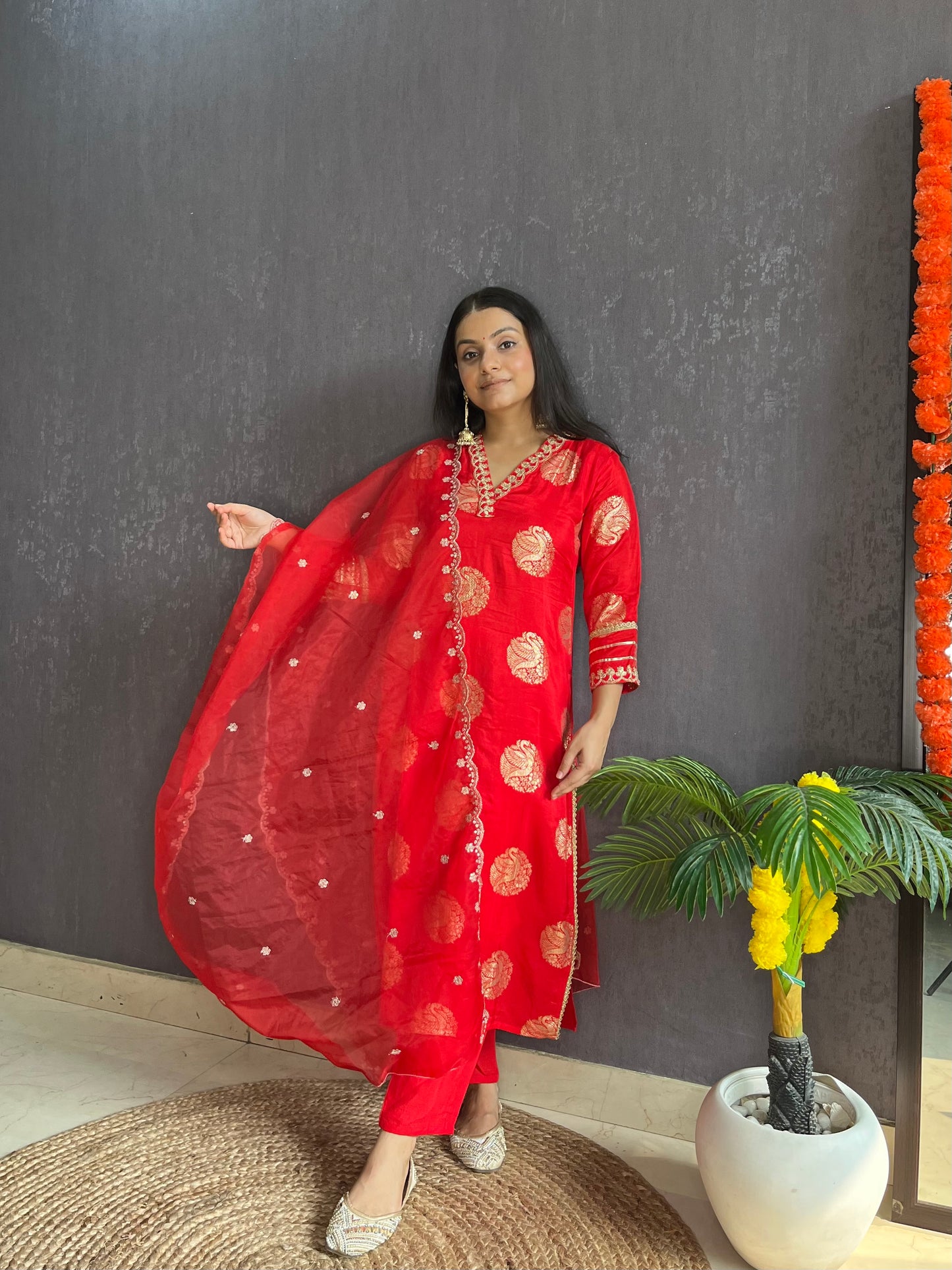 Benarsi aari work silk set