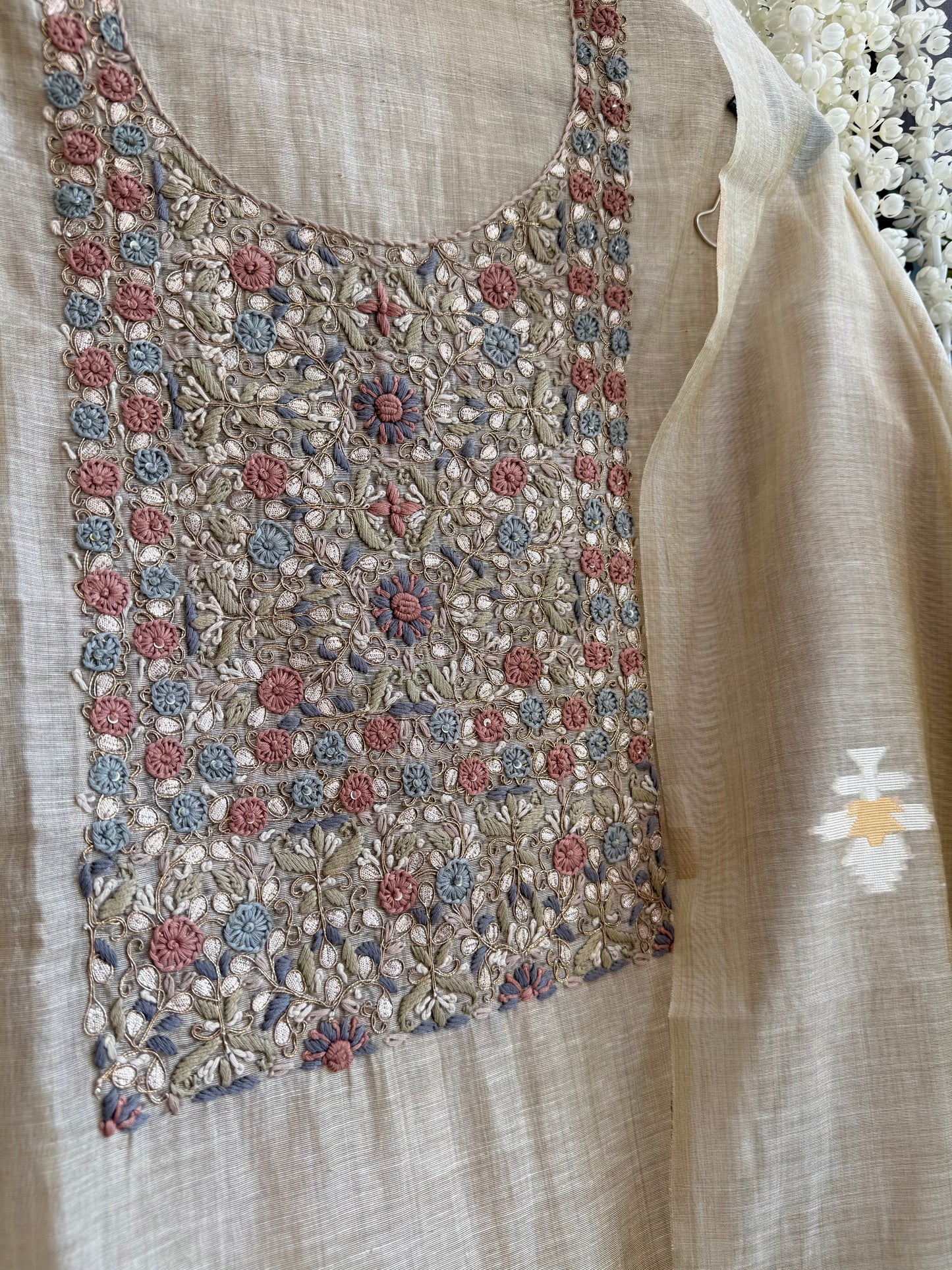 Linen gota frenchknot suit