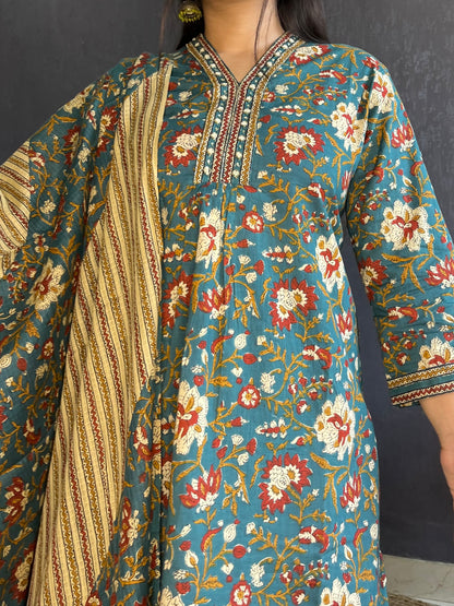 Mulmul cotton printed suit