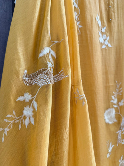 Luxurious Mul chanderi parsi thread suit
