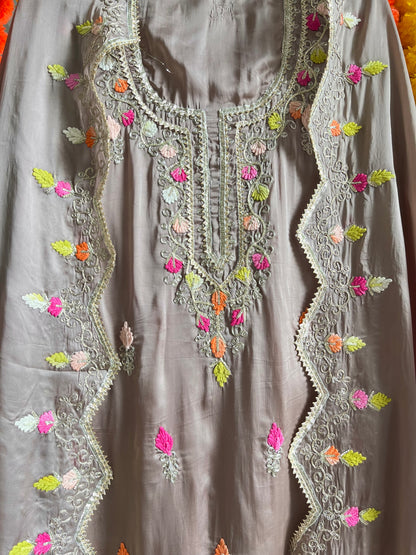 Luxurious Gotapatti silk suit