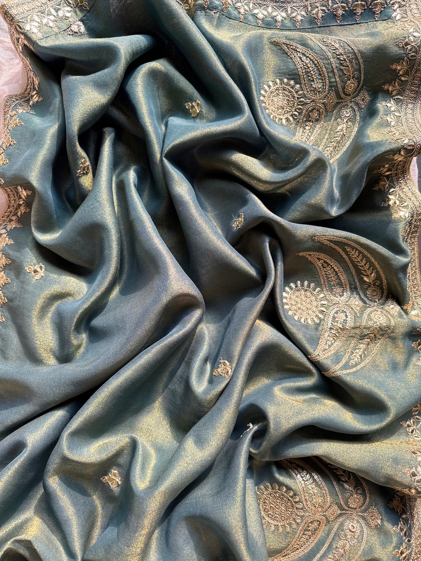 Luxurious Tissue silk suit