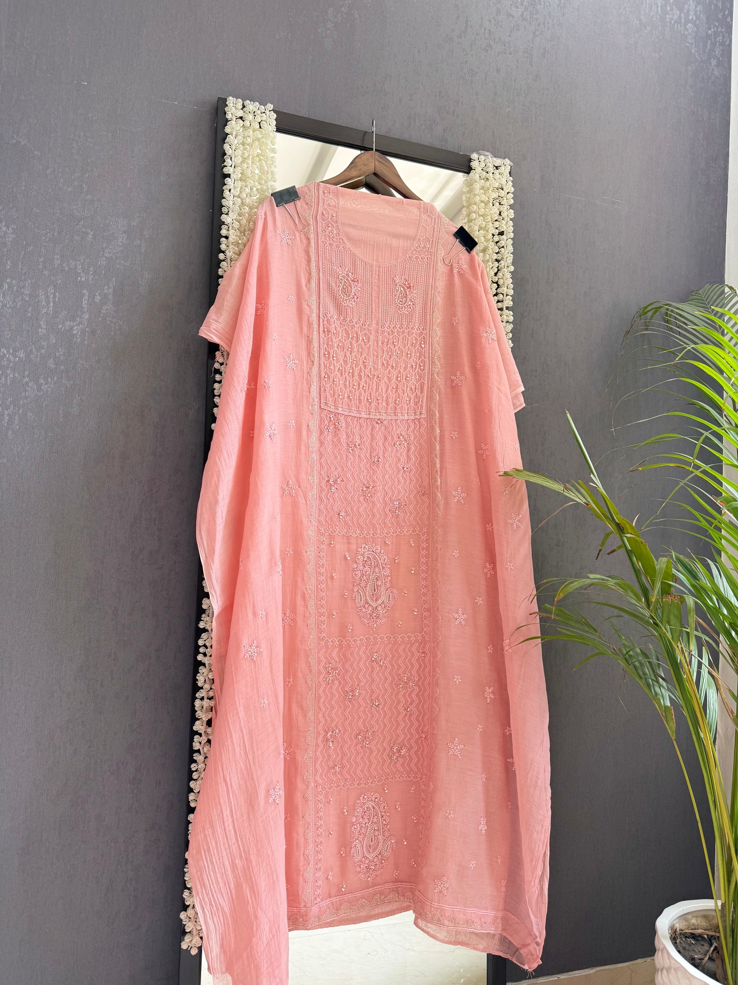 Luxurious Mul chanderi lucknowi paisley suit