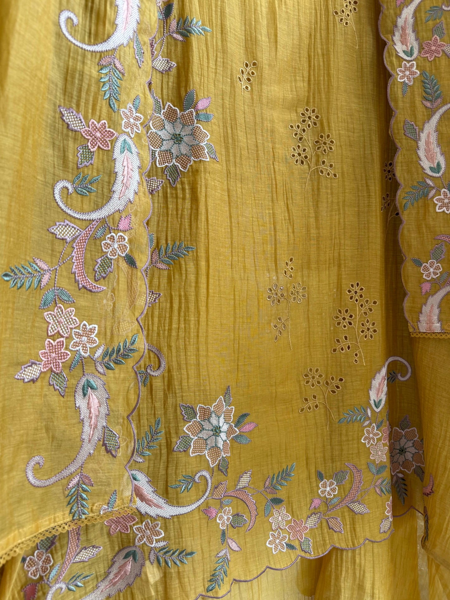 Luxurious Mul chanderi threadwork schiffili suit