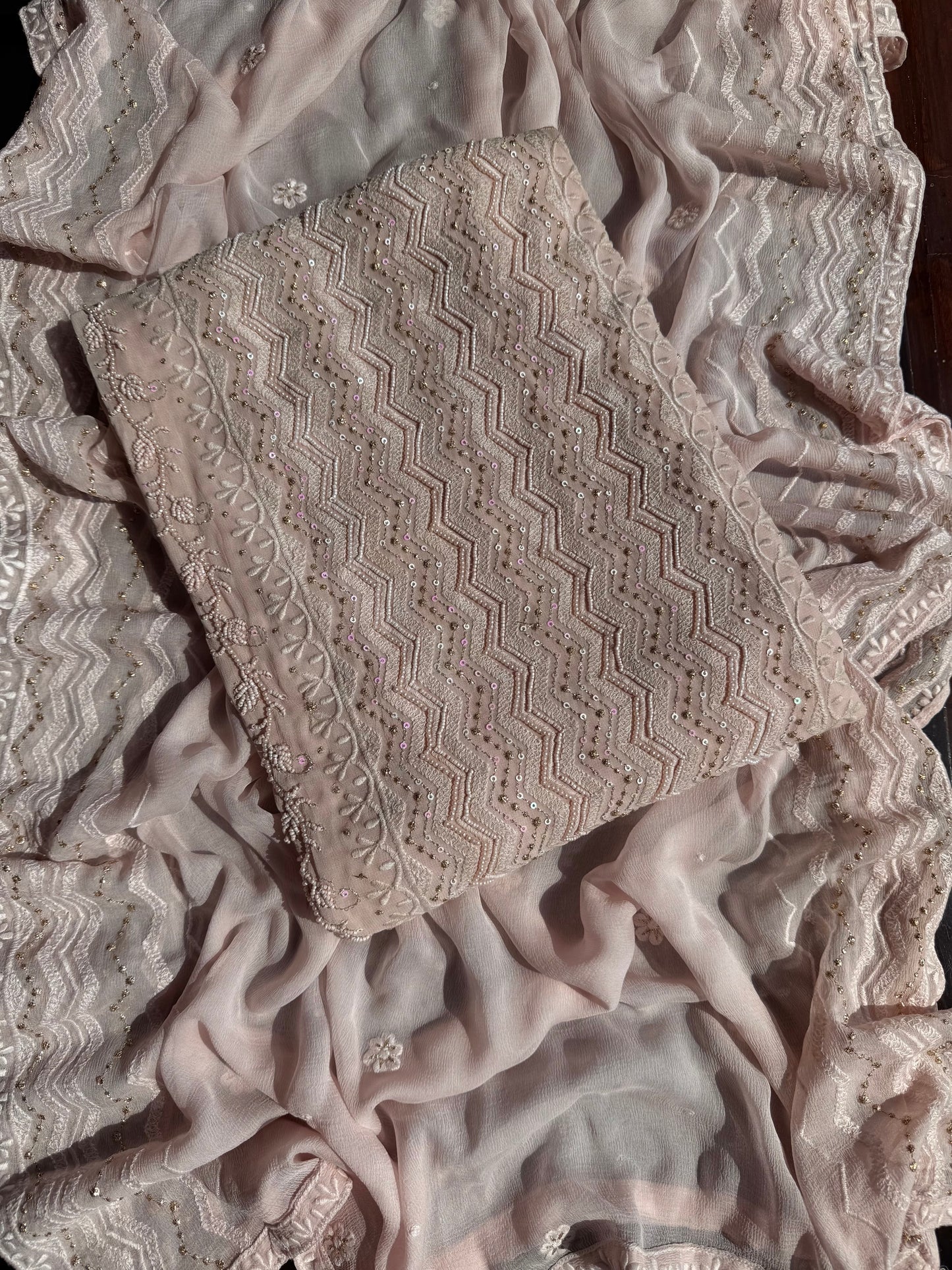 Lucknowi chikankari suit
