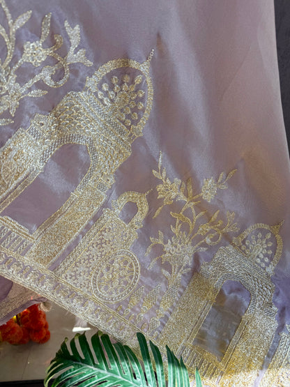 Luxurious temple pitta work suit