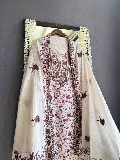 Luxurious Mul chanderi swans suit