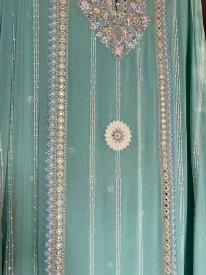 Lucknowi chikankari handwork suit