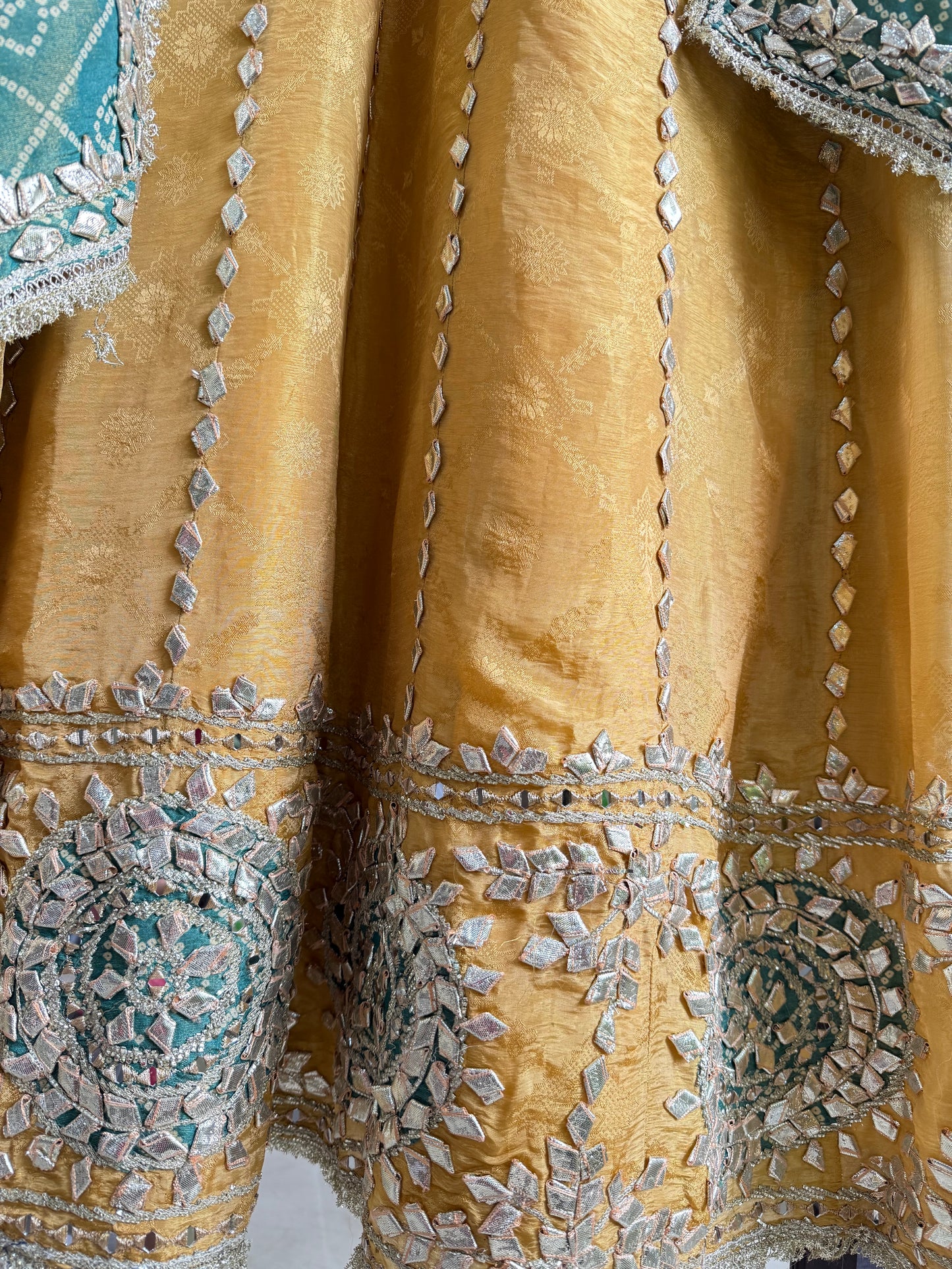 Luxurious Bandhani gotapatti anarkali set