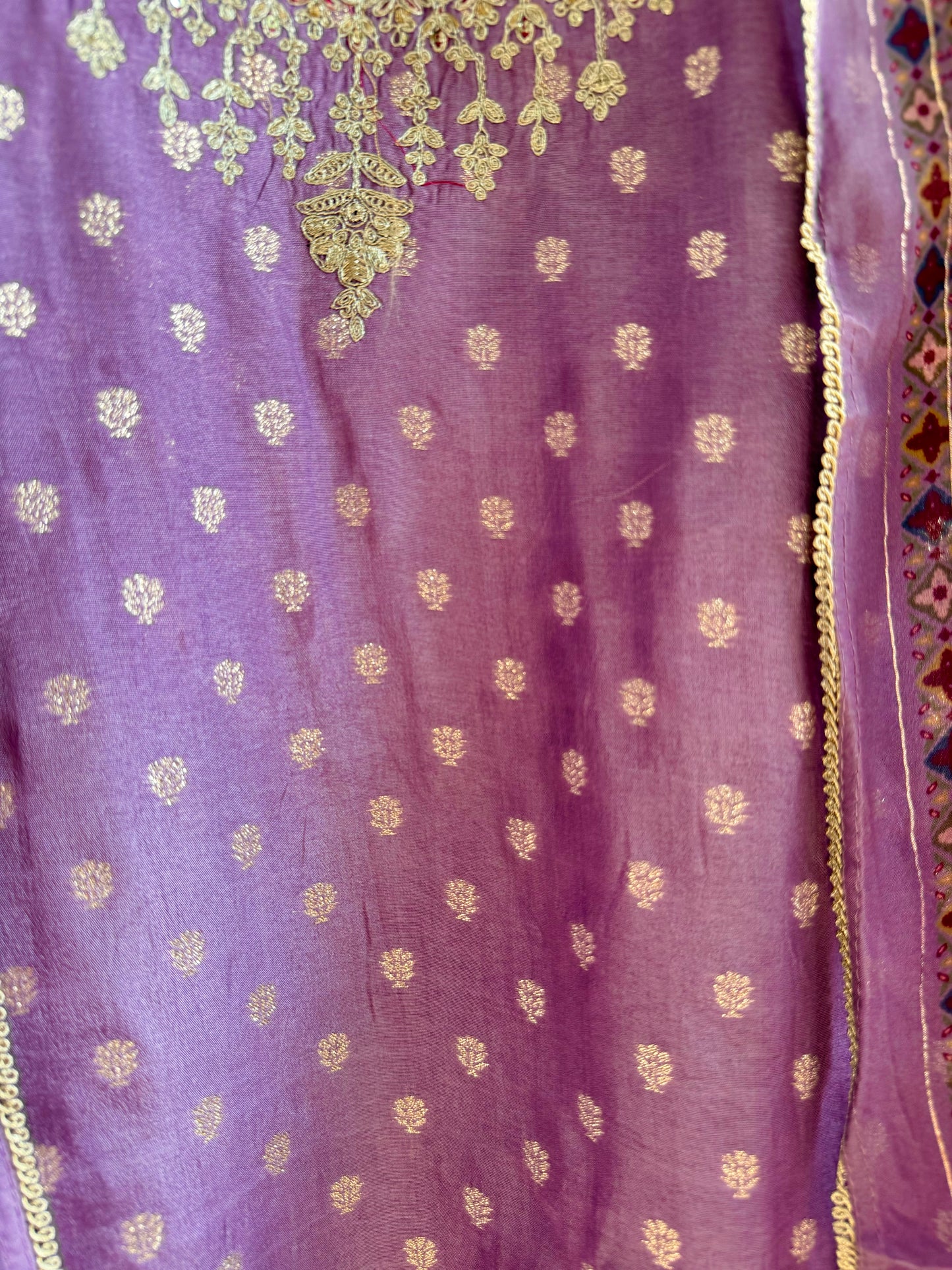 Benarsi aari work suit