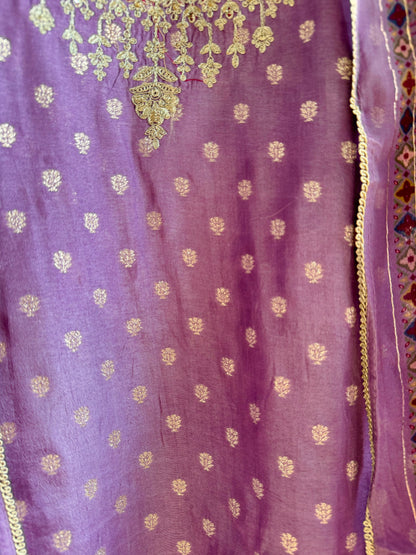 Benarsi aari work suit