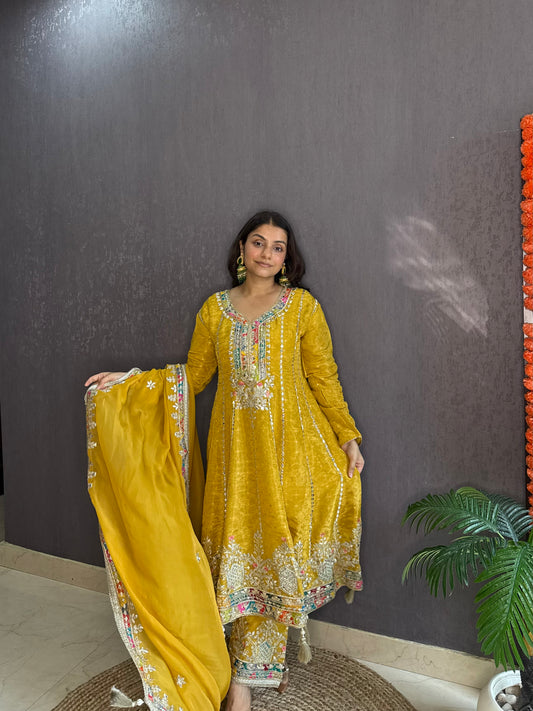 Luxurious gotapatti anarkali set