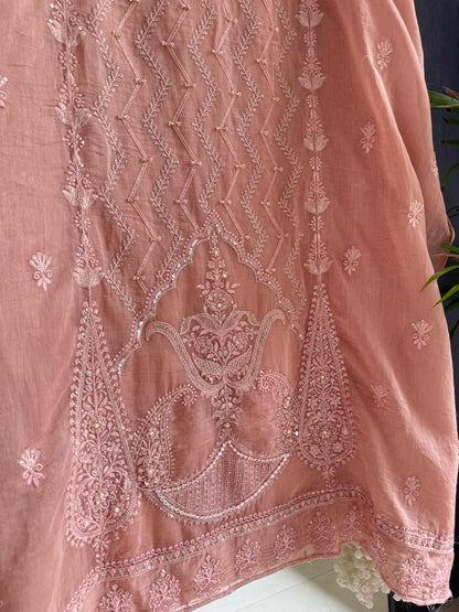Luxurious Mul chanderi lucknowi bouquet suit