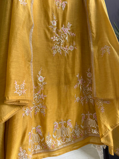 Luxurious Mul chanderi gota appliqué birds roses suit