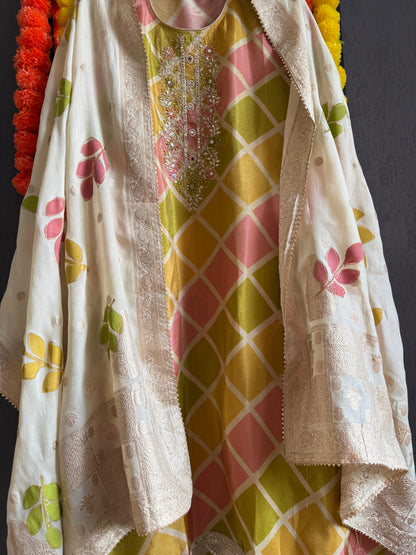 Handpainted Benarsi handwork suit