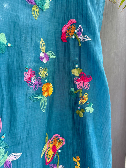 Luxurious Mul chanderi Frenchknot mirror work suit