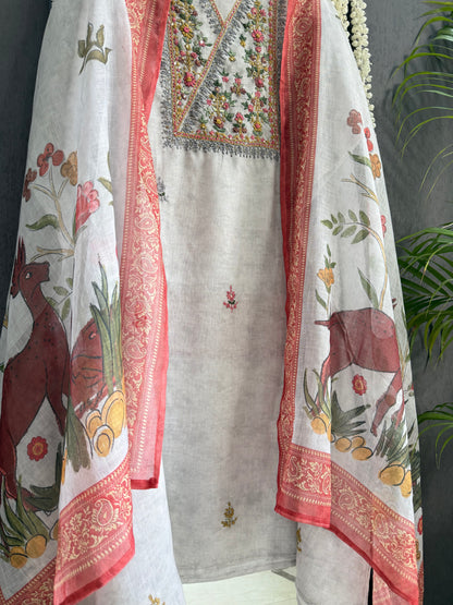 Linen deers frenchknot suit