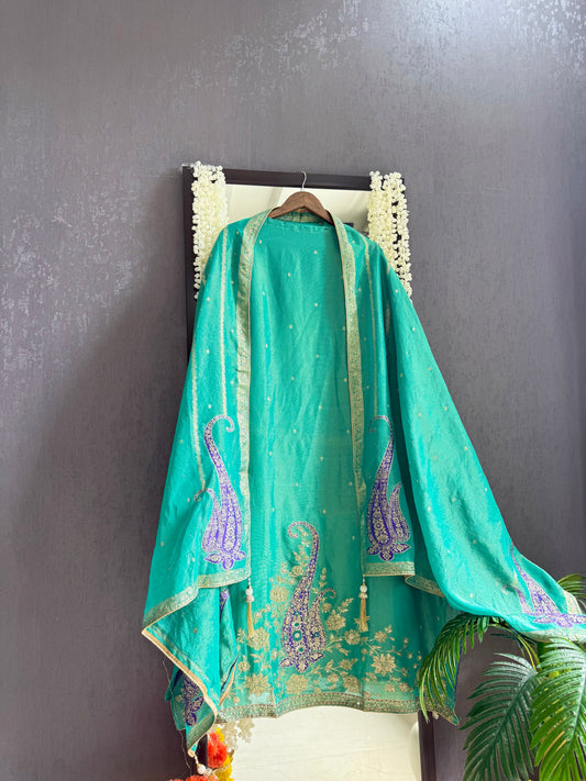 Benarsi zardozi suit