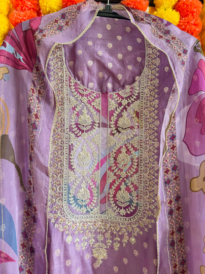 Benarsi aari work suit