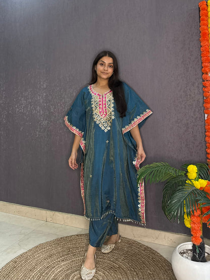Gotapatti kaftan set
