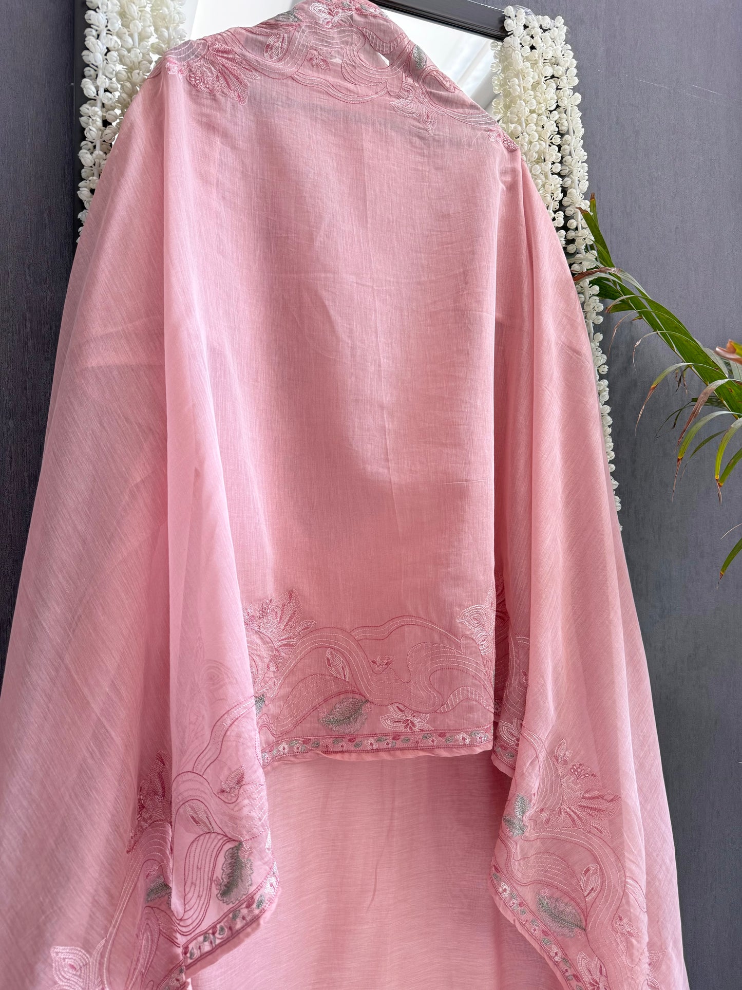 Luxurious Mul chanderi threadwork floral suit