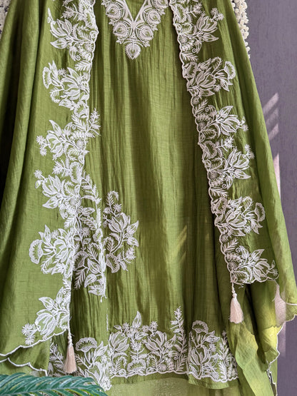 Luxurious aari work Mul chanderi suit