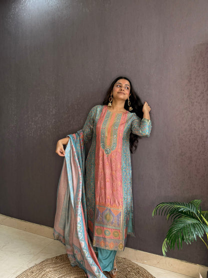 Meenakari Benarsi Handwork suit set