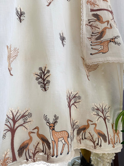 Luxurious Mul chanderi deers swans suit