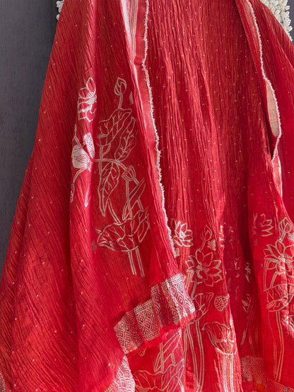 Luxurious crush benarsi lotus suit