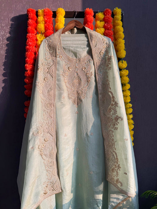 Luxurious soft Crush Tissue silk suit