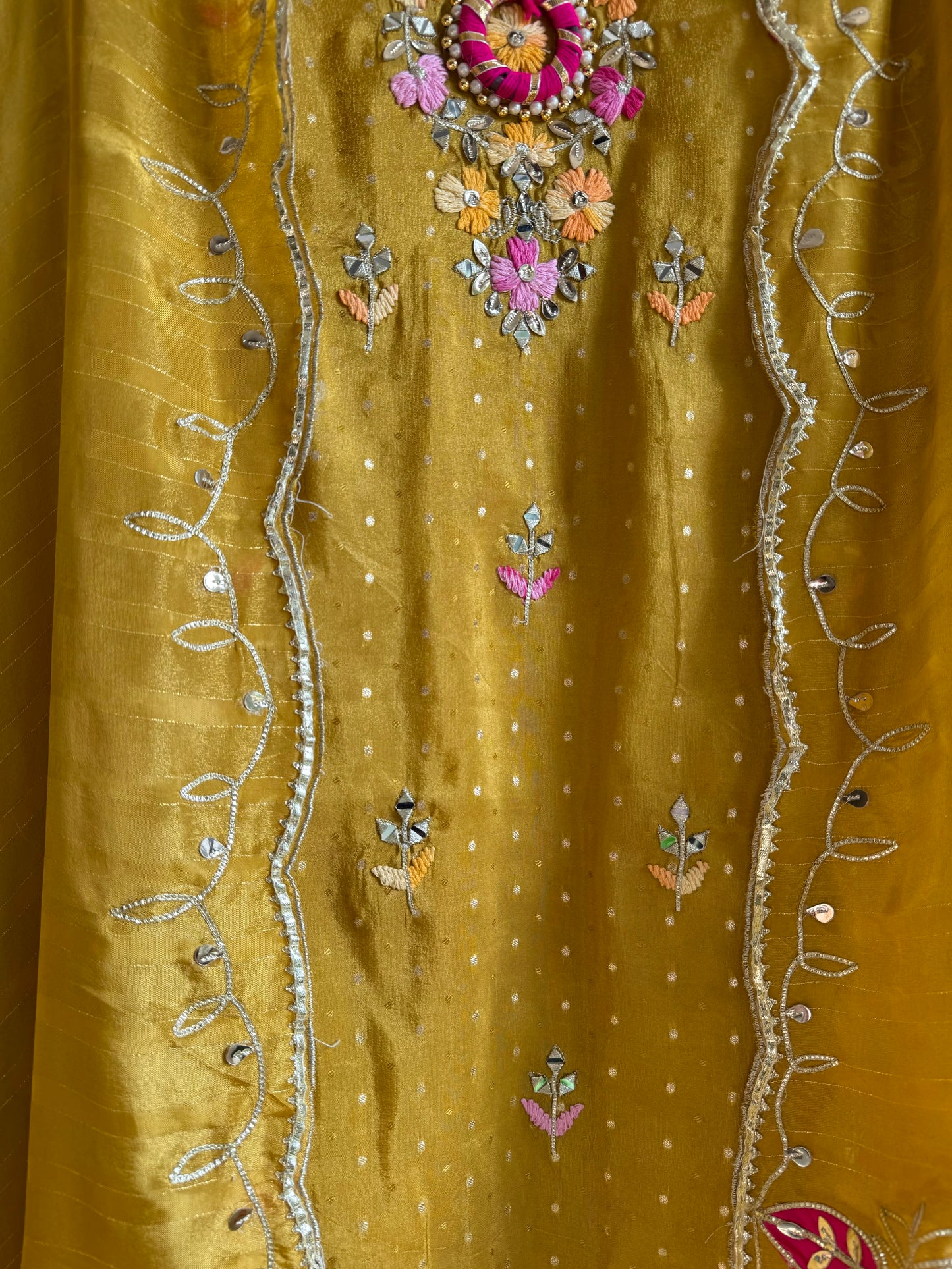 Luxurious Gotapatti Tissue silk suit