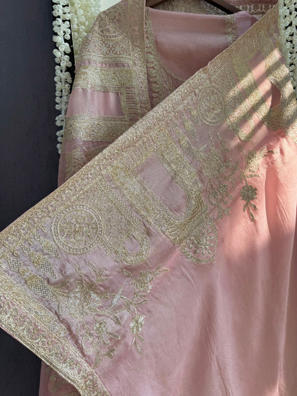 Luxurious temple pitta work suit