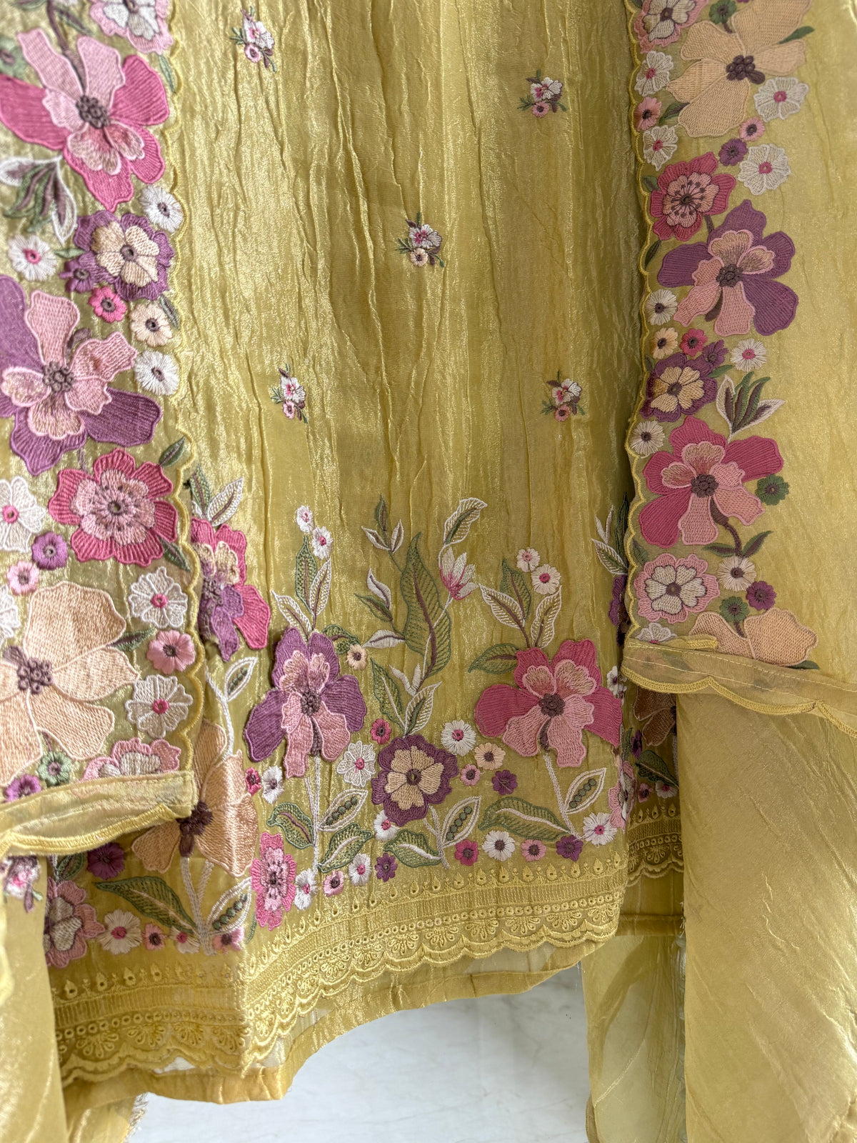 Luxurious Mul chanderi appliqué work floral suit