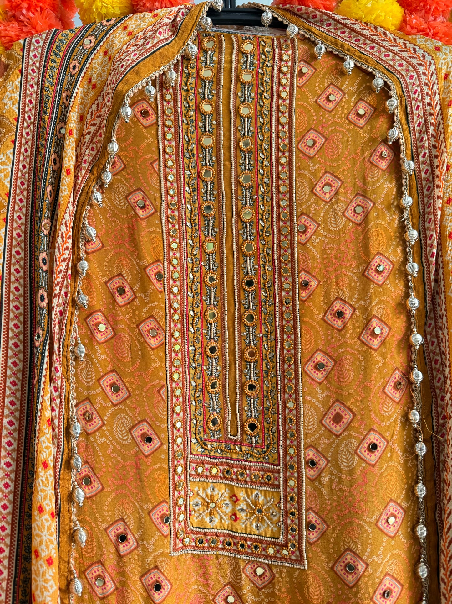 Premium crepe pakistani bandhani suit