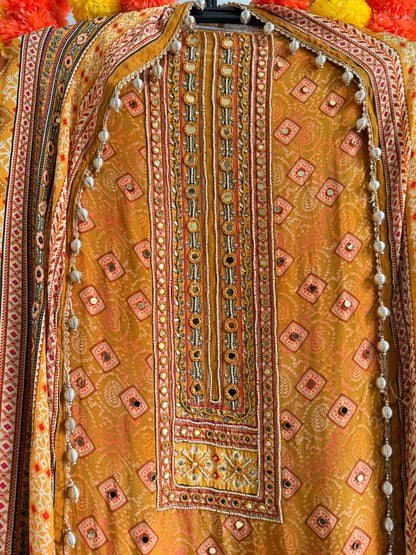 Premium crepe pakistani bandhani suit