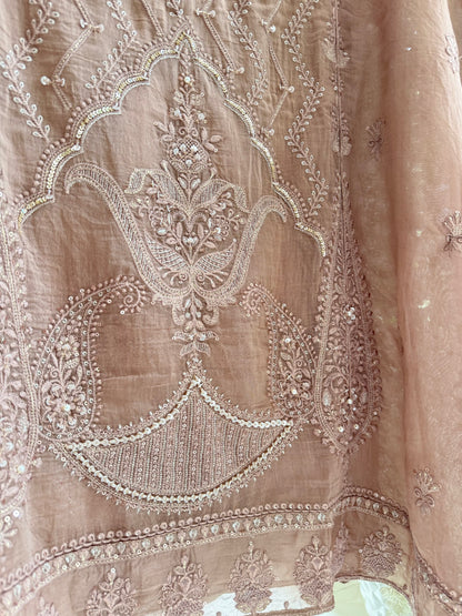 Luxurious Mul chanderi lucknowi bouquet suit