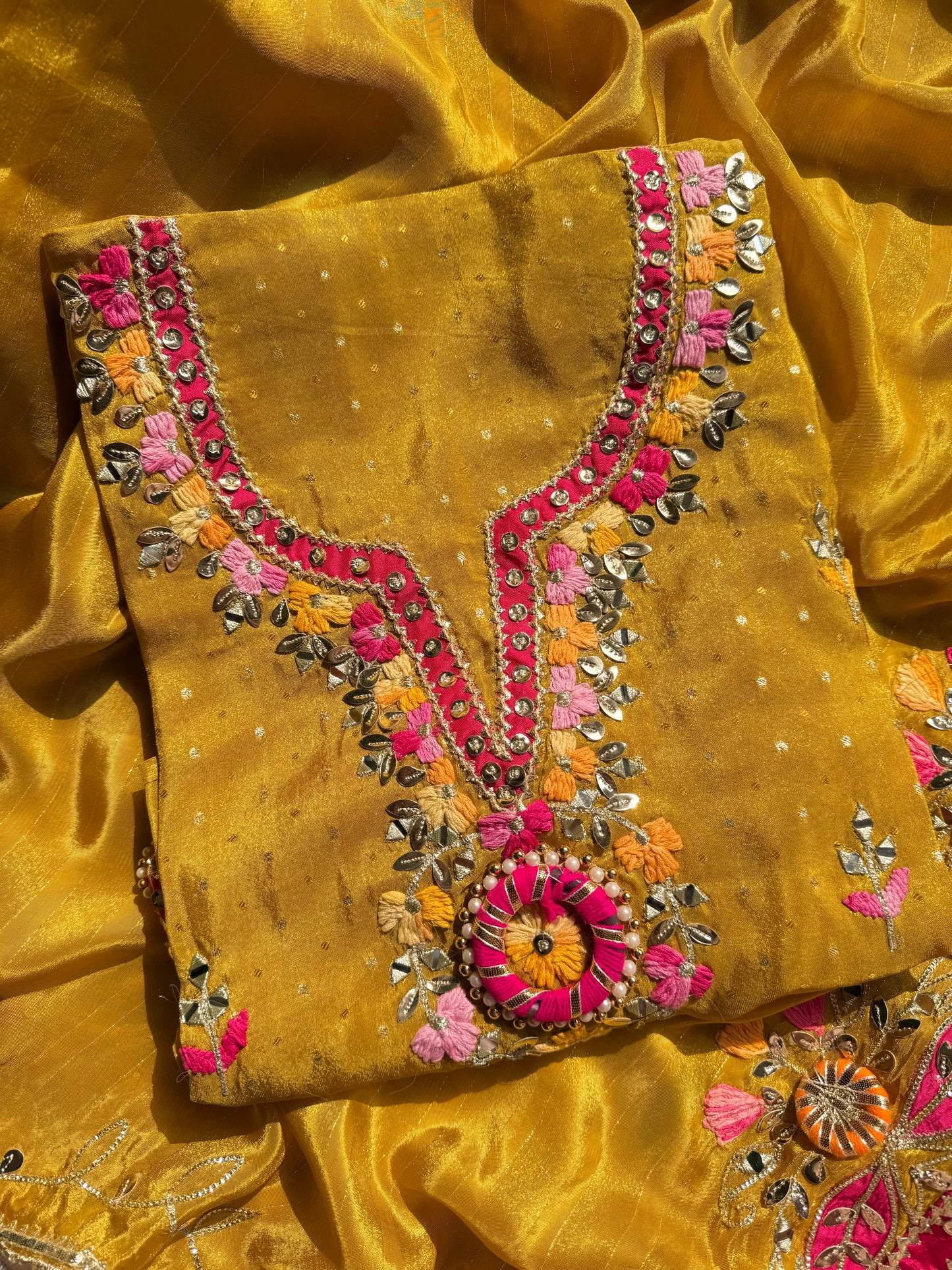 Luxurious Gotapatti Tissue silk suit