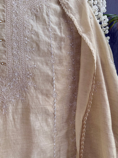 Luxurious Mul chanderi dori sitara suit