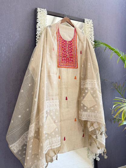 Linen frenchknot suit