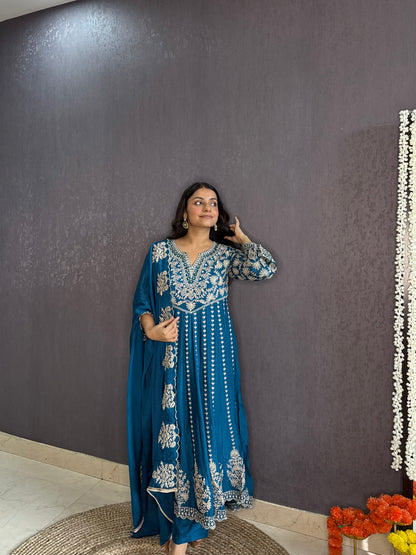 Kalidaar aari work Anarkali set