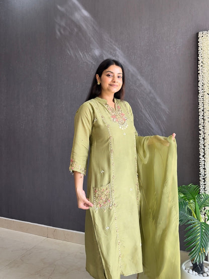 Handwork suit set